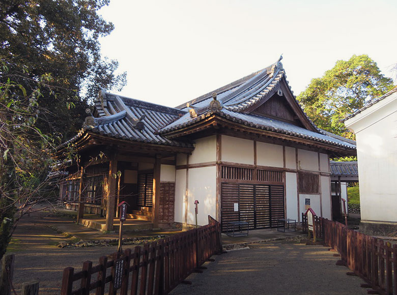 茜さす　飫肥